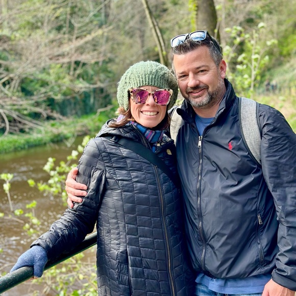 Meet your Posher, Nicole - Picture 1 of 16